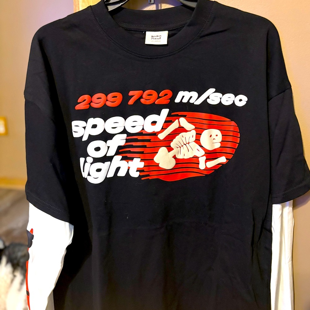 Broken Planet Men’s T-shirt